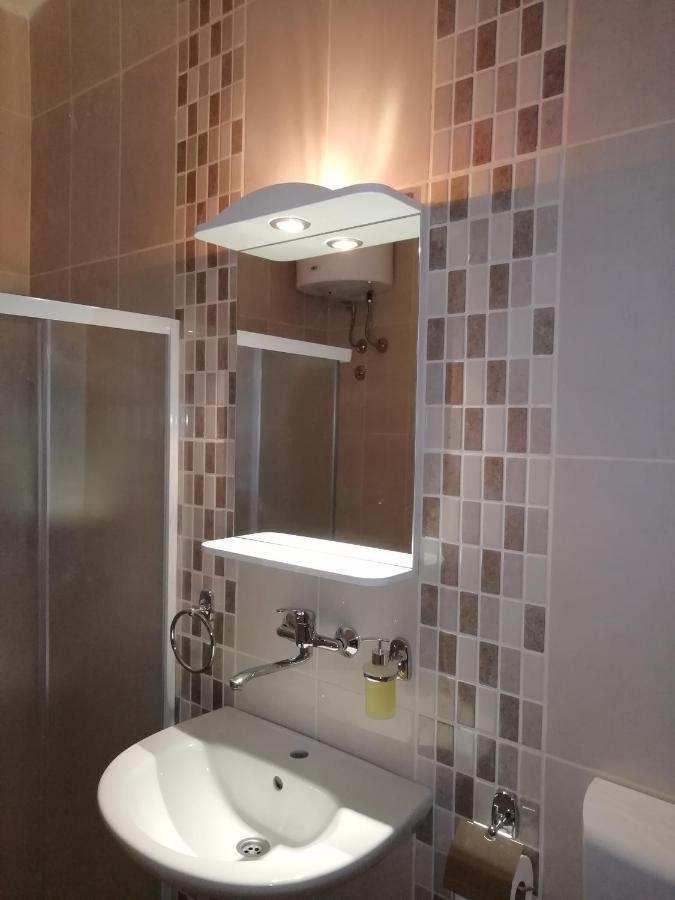 Apartment Green Free Private Parking Novi Sad Exterior foto